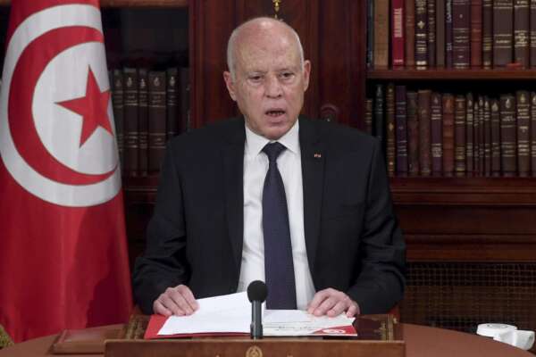 Tunisia, dittatura Saied: ottiene condanne monstre per tutti gli oppositori ma resta senza soldi e guarda alla Cina