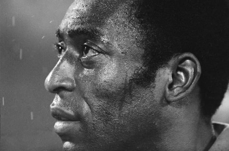 Colpo di scena nel testamento di Pelé: “Era mia figlia, le spetta la sua parte dell’eredità”