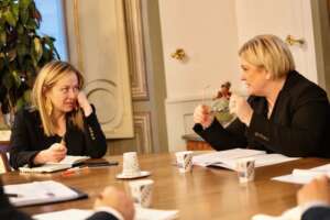 Reddito di Cittadinanza diventa Mia nel 2023, come cambia la misura: “Due importi, requisiti, scadenza”