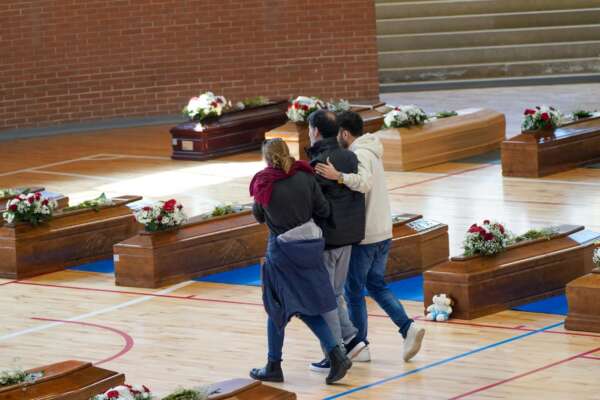 “C’è un super radar che ha captato tutto, sapevano”, la rivelazione di un testimone sulla strage di Cutro