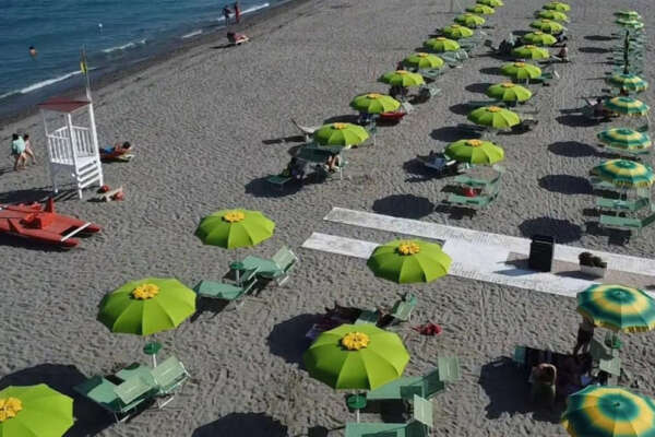 “Far chiudere migliaia di balneari è atto barbaro e mafioso”, lo sfogo di un concessionario