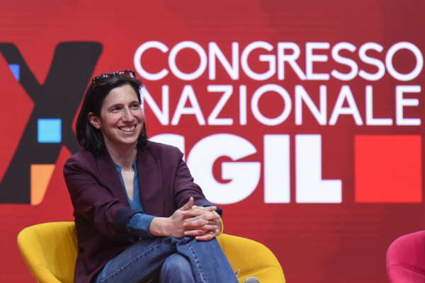 Schlein star al congresso della Cgil, per Calenda solo fischi
