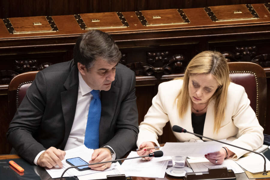 Stop al Pnrr, ira del Pd: “Disastro, Meloni e Fitto spieghino perché perdiamo soldi”