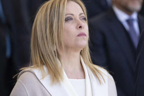 L’Europa boccia la Meloni: niente soldi dal Pnrr per ritardi e inefficienze, 19 miliardi congelati