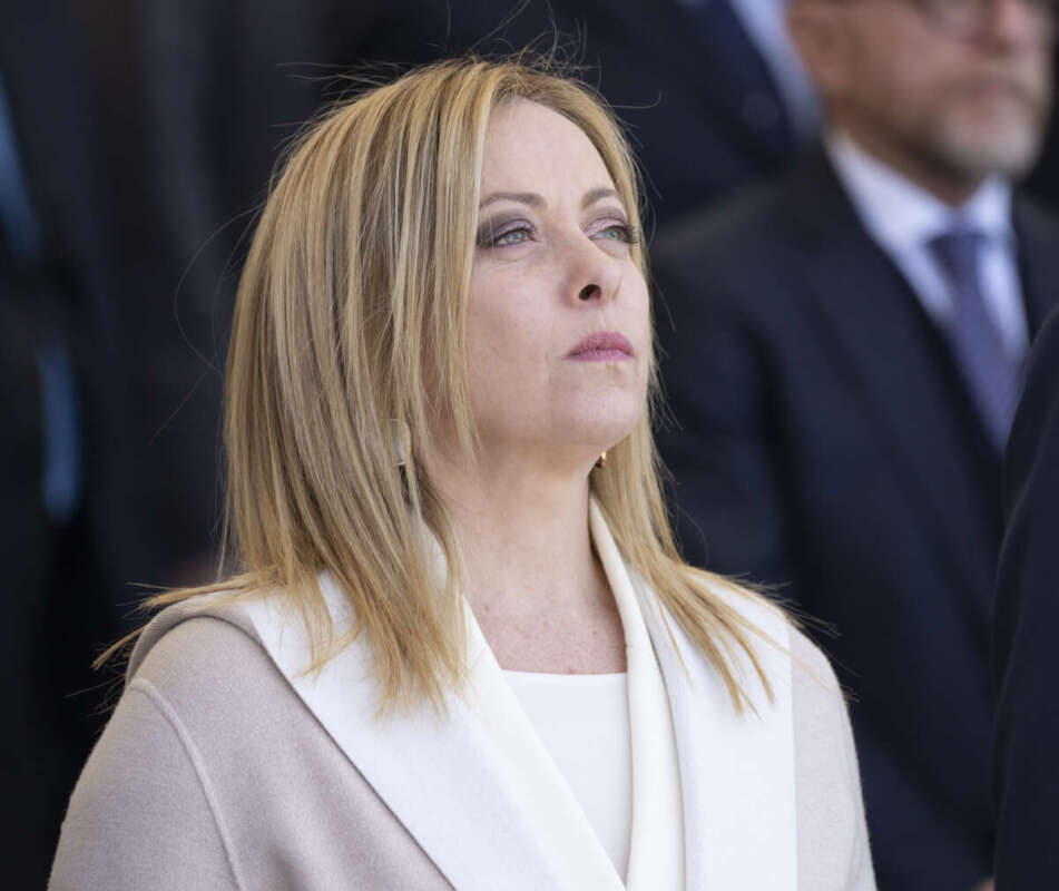 L’Europa boccia la Meloni: niente soldi dal Pnrr per ritardi e inefficienze, 19 miliardi congelati L’Europa boccia la Meloni: niente soldi dal Pnrr per ritardi e inefficienze, 19 miliardi congelati