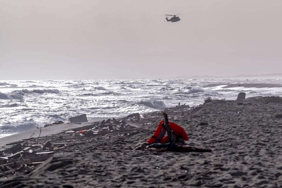 Strage di Cutro, l’ammiraglio in pensione: “Salvare vite era il nostro vanto, poi la politica ha fermato tutto”