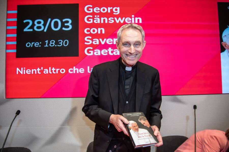Padre Georg: “Credo non pochi cardinali avrebbero vissuto bene se Angelo Scola fosse stato Papa”