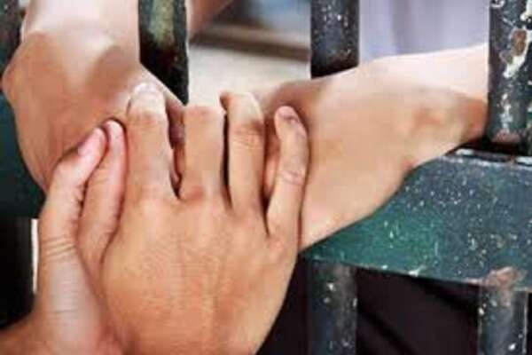 L. e G. sposi in carcere, è la seconda Unione Civile a Poggioreale: “Realizziamo il nostro sogno d’amore”