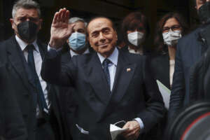 Berlusconi e l’allarme azzurro: il capolavoro messo in piedi dal fondatore di Forza Italia