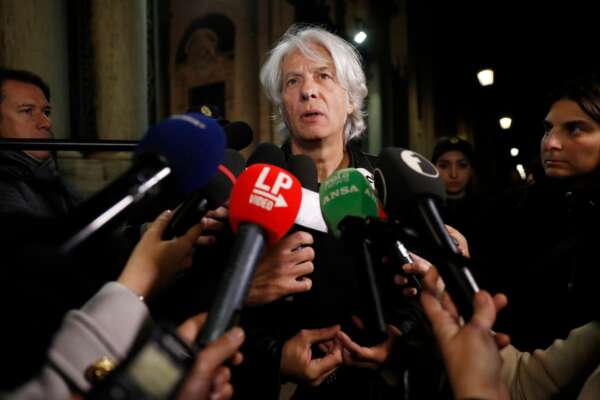 Caso Emanuela Orlandi, il fratello Pietro ascoltato 8 ore in Vaticano: “Ho fatto nomi di cardinali”