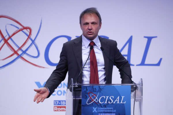 Cosa ha detto Lollobrigida e perché ha scatenato le proteste: “Parole da suprematista bianco”