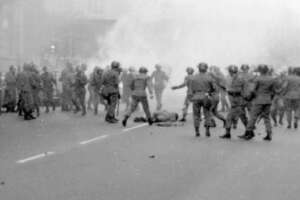 Cosa è il giovedì nero di Milano: il corteo squadrista e la morte dell’agente Antonio Marino