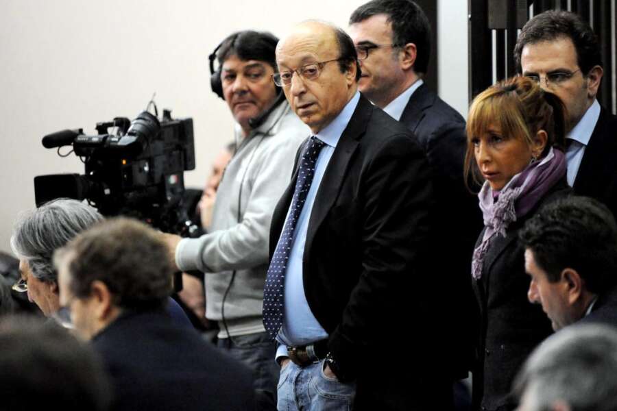 “Kvara dribbla solo in orizzontale, Napoli ha vinto scudetto l’estate scorsa. Cessioni? Il caso Zidane insegna”, parla Luciano Moggi