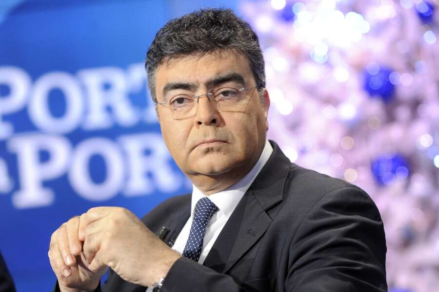 “Da Meloni a La Russa la destra vuole ammorbidire il giudizio sul fascismo”, intervista a Emanuele Fiano