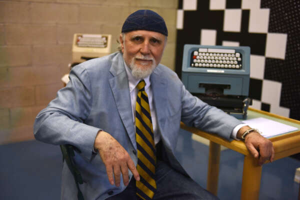 “Gli italiani hanno diritto di dire sì o no alla guerra, è la democrazia”, intervista a Moni Ovadia