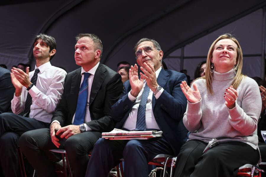 Destra inetta, questo show non è innocua cialtroneria