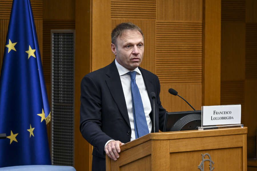 Lega e Forza Italia scaricano Lollobrigida, Meloni resta muta…