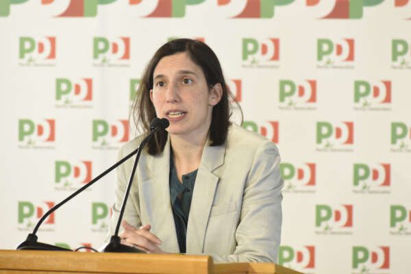 Elly Schlein: voglio nuove tasse su casa e successioni. Sconcerto nel mondo politico