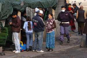 Borseggiatrici rom, la caccia alle ‘zingaracce’ con la scusa della ragione umanitaria: il giornalismo d’inchiesta italiano…