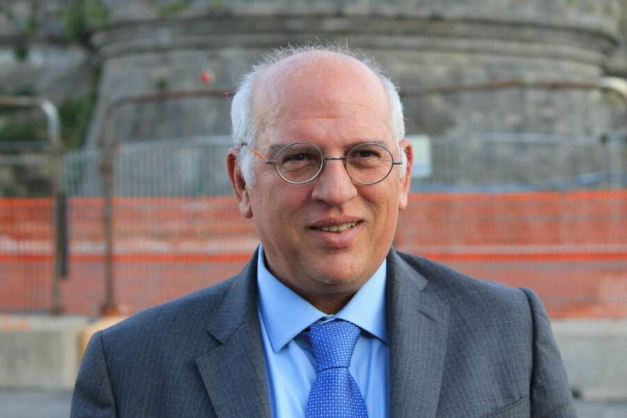 “La memoria della pelle”, quando un libro può salvare la vita: il volume di Ascierto, Montali e Trabucco Aurilio