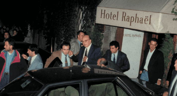 30 aprile 1993: quelle monetine squadriste spianarono la strada al golpe