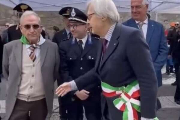 Chi è Enrico Mezzetti, il presidente ANPI Viterbo che non ha stretto la mano a Sgarbi