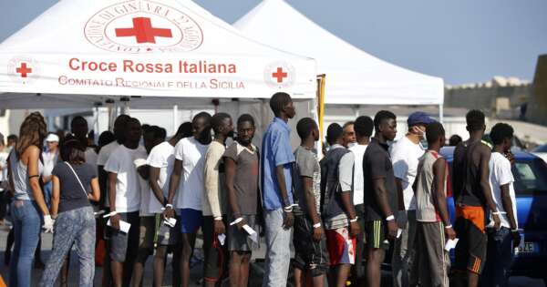 Viminale, in tre giorni sbarcati 8.141 migranti | Dall'inizio dell'anno