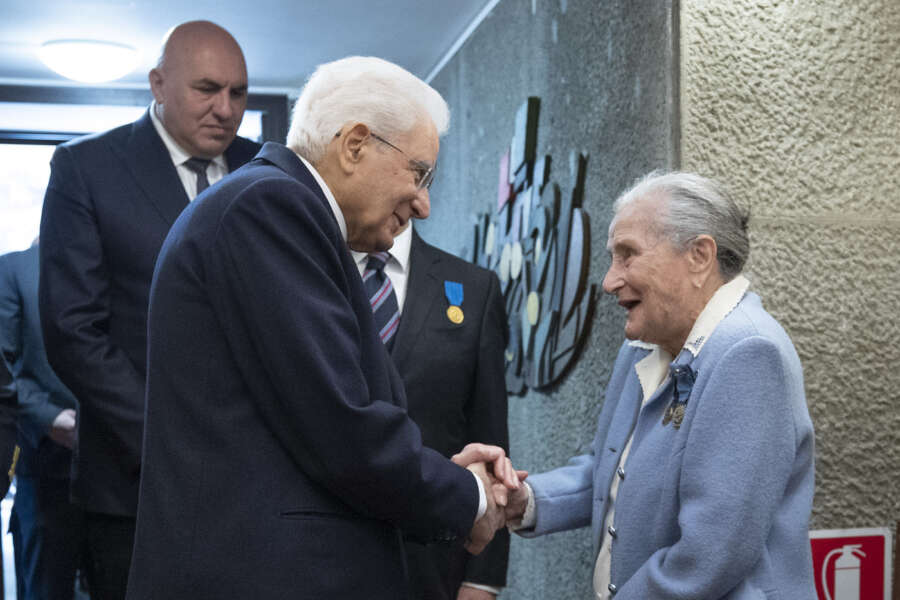 Chi è Paola Del Din, la partigiana medaglia d’oro celebrata da Meloni: fu prima donna paracadutista militare italiana