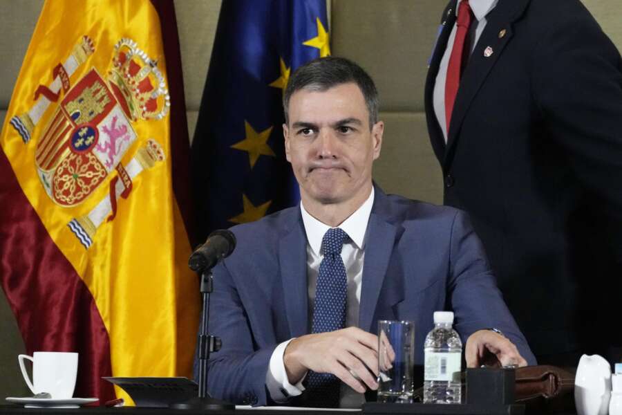 Amministrative Spagna, la destra stravince. Isabel Dias Ayuso riconfermata a Madrid, flop Sanchez