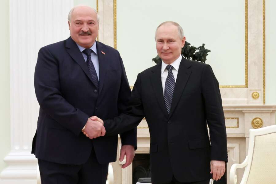 Mosca, Lukashenko trasportato d’urgenza in ospedale dopo l’incontro a porte chiuse con Putin