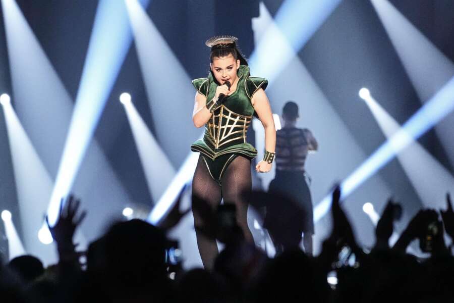 Eurovision 2023, la Queen of Kings di Alessandra Mele è un successo. Chi è la regina della Norvegia