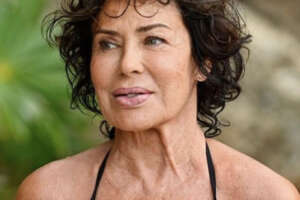 Isola, Corinne Cléry: “A 73 anni non mi faccio trattare così, basta”. La Scuccia sbotta. Prestes in lacrime