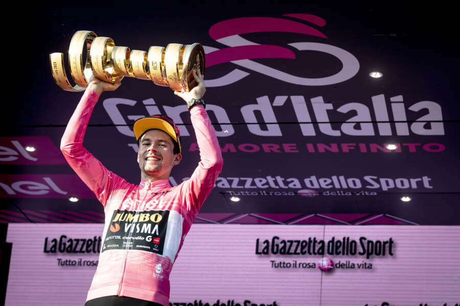La cronistoria del Giro d’Italia, le tappe che hanno portato Roglič alla maglia rosa per soli 16 secondi