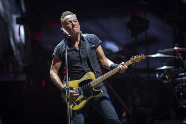 Maltempo in Emilia Romagna, è polemica per il concerto di Springsteen a Ferrara. Ma si farà