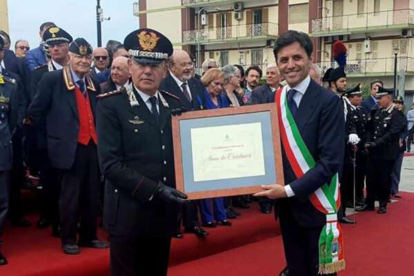 Buonajuto: “Grazie al ruolo dei carabinieri e alla loro umanità, Ercolano ha sconfitto la camorra”