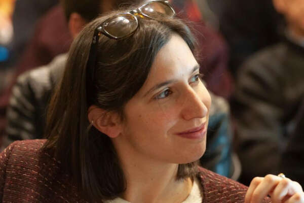 Cittadini infuriati e il Pd di Elly Schlein parla di tasse e nuova patrimoniale Cittadini infuriati e il Pd di Elly Schlein parla di tasse e nuova patrimoniale