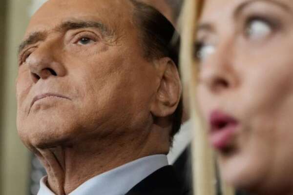 Silvio in prima pagina divide la stampa mondiale. Il New York Times: “Ha creato le premesse del populismo trumpiano”