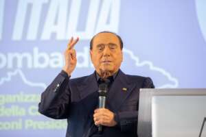 ULTIM’ORA – Berlusconi ricoverato al San Raffaele | Passerà la notte in ospedale | Arrivata anche Marina Belusconi