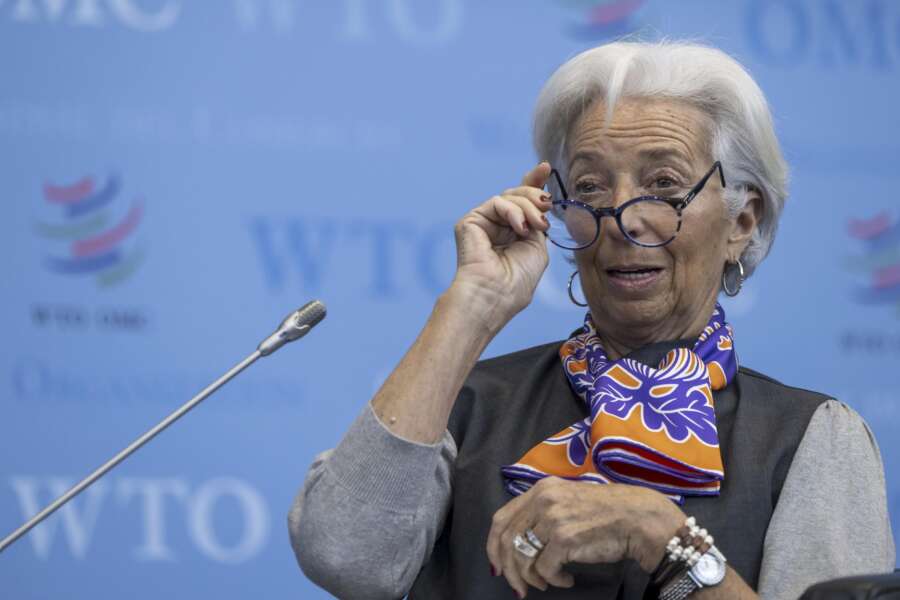 L’ennesimo rialzo dei tassi sembra quasi una safety car che frenerà l’Italia: proteggete i nostri portafogli