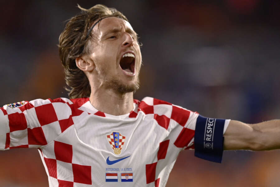 Foto Fabio Ferrari/LaPresse 14 Giugno 2023 – Rotterdam, Paesi Bassi – sport, calcio – Olanda vs Croazia – Uefa Nations League – Semi-finale – Stadion Feijenoord ‘De Kuip’-Rotterdam. Nella foto: esultanza Luka Modric ( Croatia) 

June 14, 2023 Rotterdam, Olanda – sport, calcio – Netherlands vs Croatia –  Uefa Nations League – Semi-finale – Stadion Feijenoord ‘De Kuip’-Rotterdam. In the pic: Celebrates  Luka Modric ( Croatia)