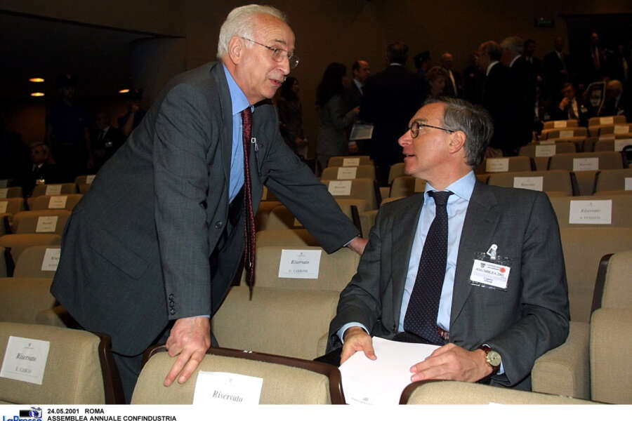 24.05.2001   ROMA
ASSEMBLEA ANNUALE CONFINDUSTRIA
GUIDO BODRATO E GUGLIELMO EPIFANI
© MARCO MERLINI / LA PRESSE