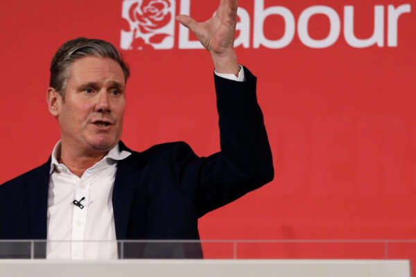Keir Starmer, il maverick del partito laburista: meno Corbyn, più Tony Blair