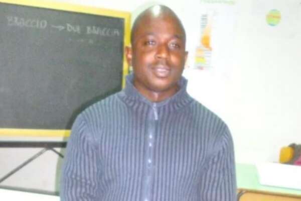 Clochard ucciso di botte a Napoli, fermati due ragazzini per omicidio volontario e crudeltà: “Aggressione immotivata”