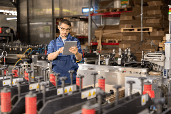 Lavoro, Istat: +513mila occupati nel I trimestre, rispetto al 2022