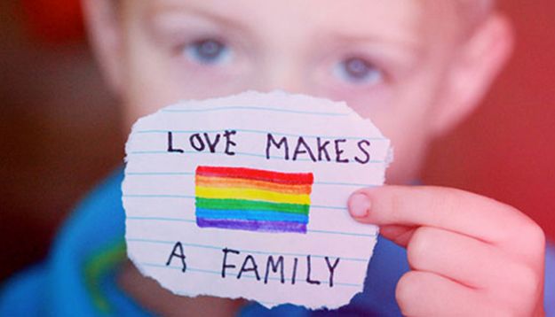 Padova: illegittimi secondo la Procura gli atti di nascita di 33 bambini con due mamme