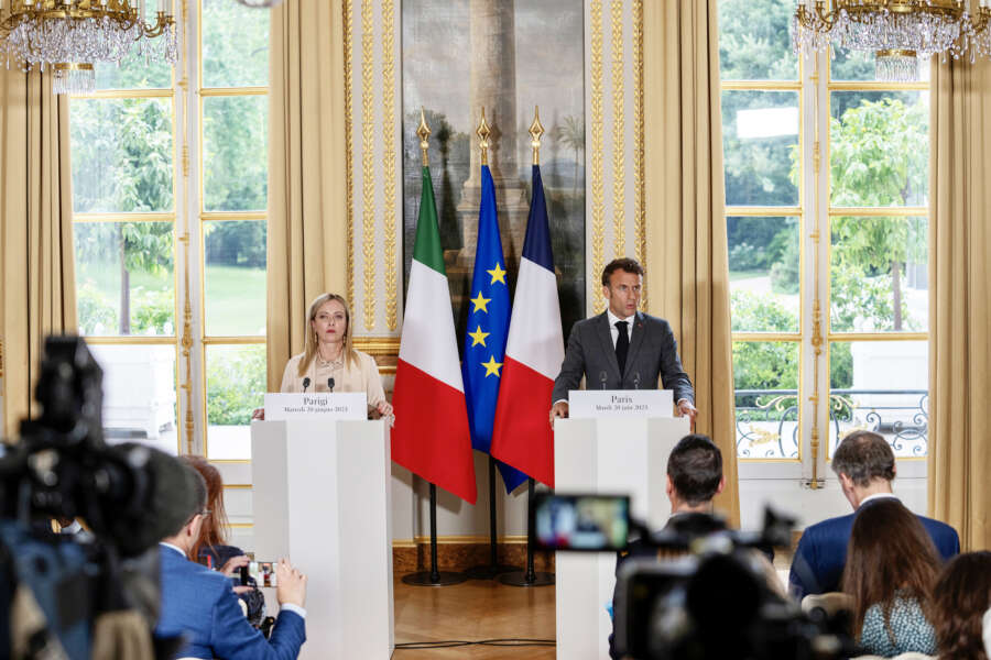 GIORGIA MELONI EMMANUEL MACRON