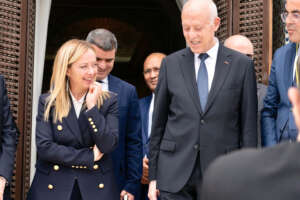 Politica estera o sgambetti tra alleati, il governo Meloni tra Europee e visite istituzionali offuscate da Mattarella