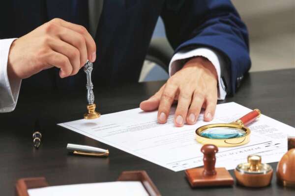 Volontaria giurisdizione, nuovo ruolo del notaio: ora idoneo all’autorizzazione per minori e incapaci Volontaria giurisdizione, nuovo ruolo del notaio: ora idoneo all’autorizzazione per minori e incapaci