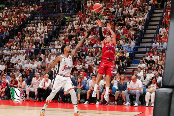 Basket, l’Olimpia Milano sogna il tris