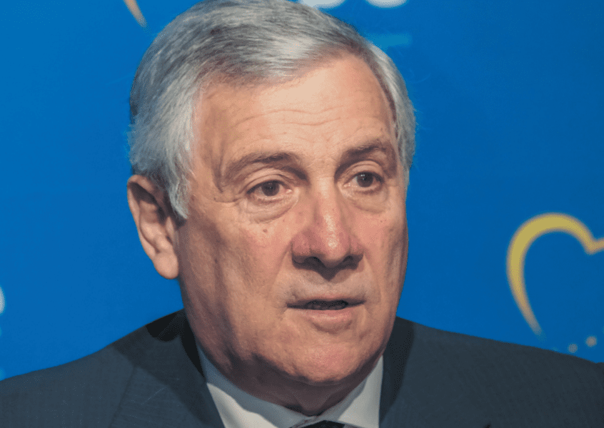 Mes, giravolta di Forza Italia. L’imbarazzo di Antonio Tajani